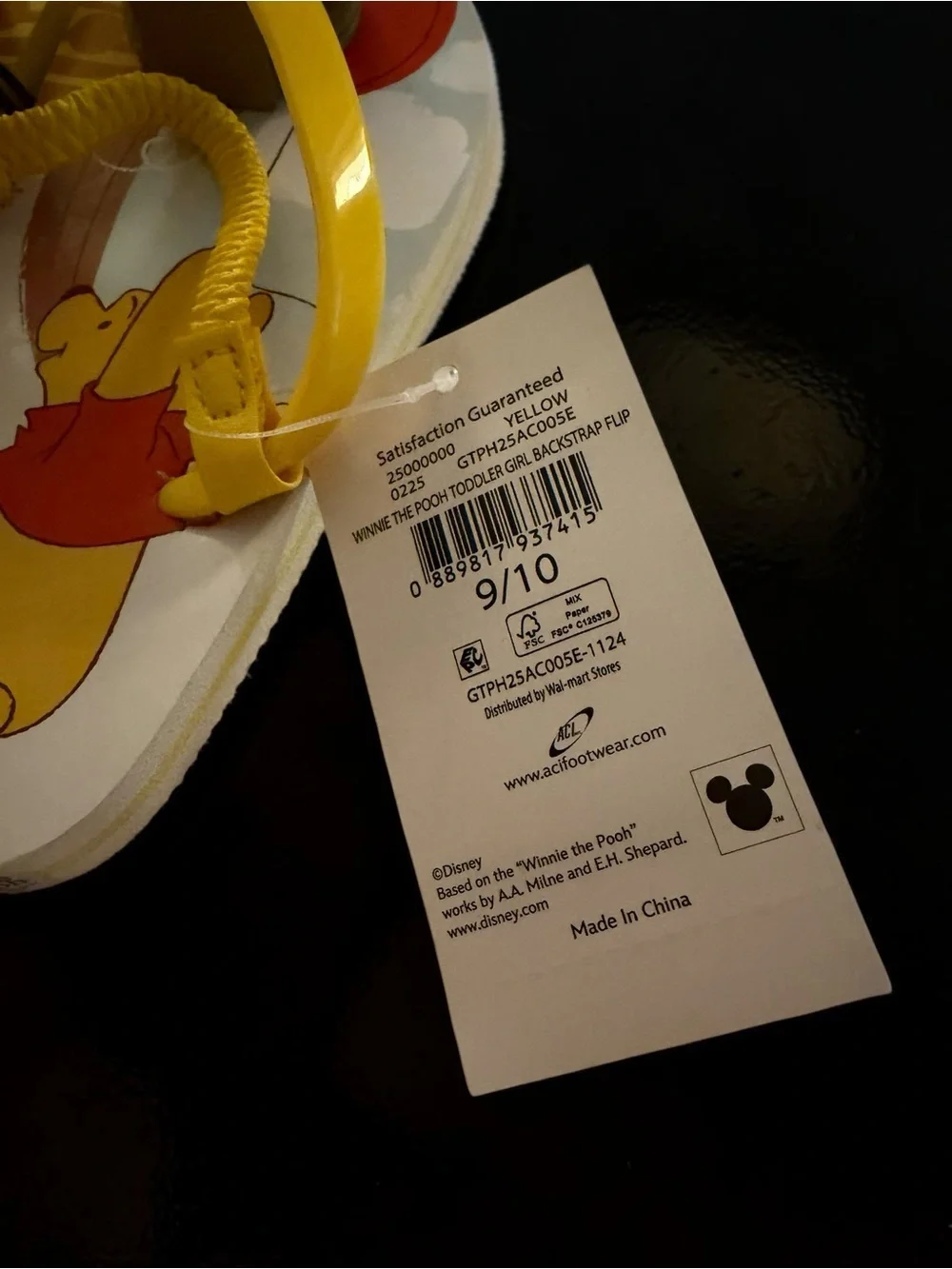 Disney Winnie the Pooh Toddler Flip Flops Size 9 10 Yellow Backstrap Sandals NWT